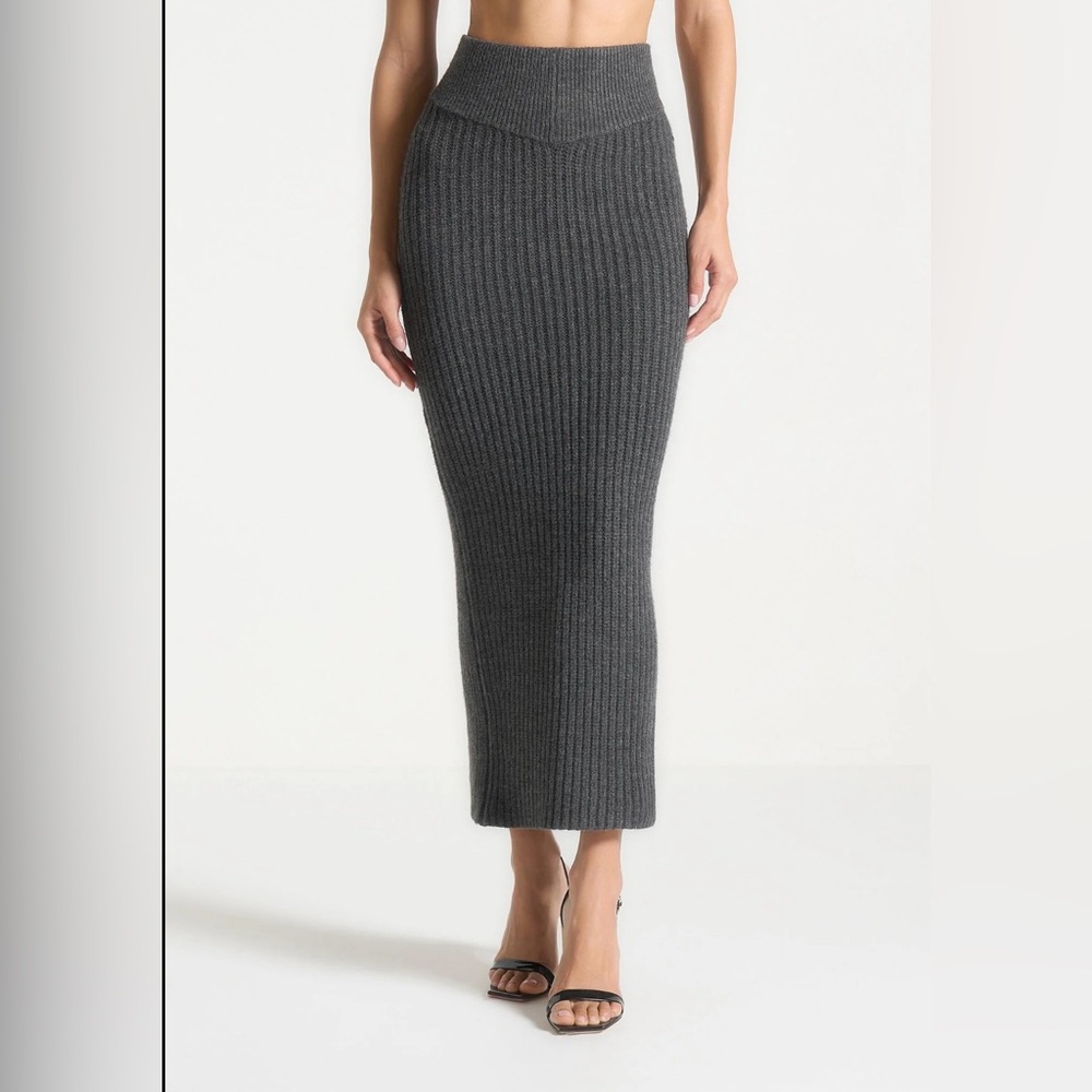 Maniere de Voir knit sweater skirt, new with tags
